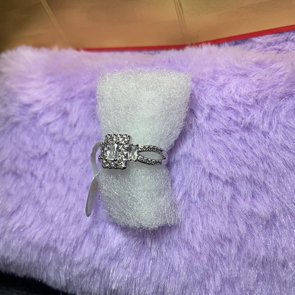 Cubic zirconia - Picture 3 of 5